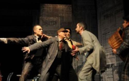 Teatr Muzyczny - HALO SZPICBRÓDKA image 10