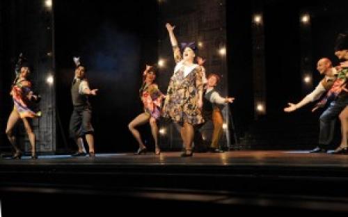 Teatr Muzyczny - HALO SZPICBRÓDKA image 3